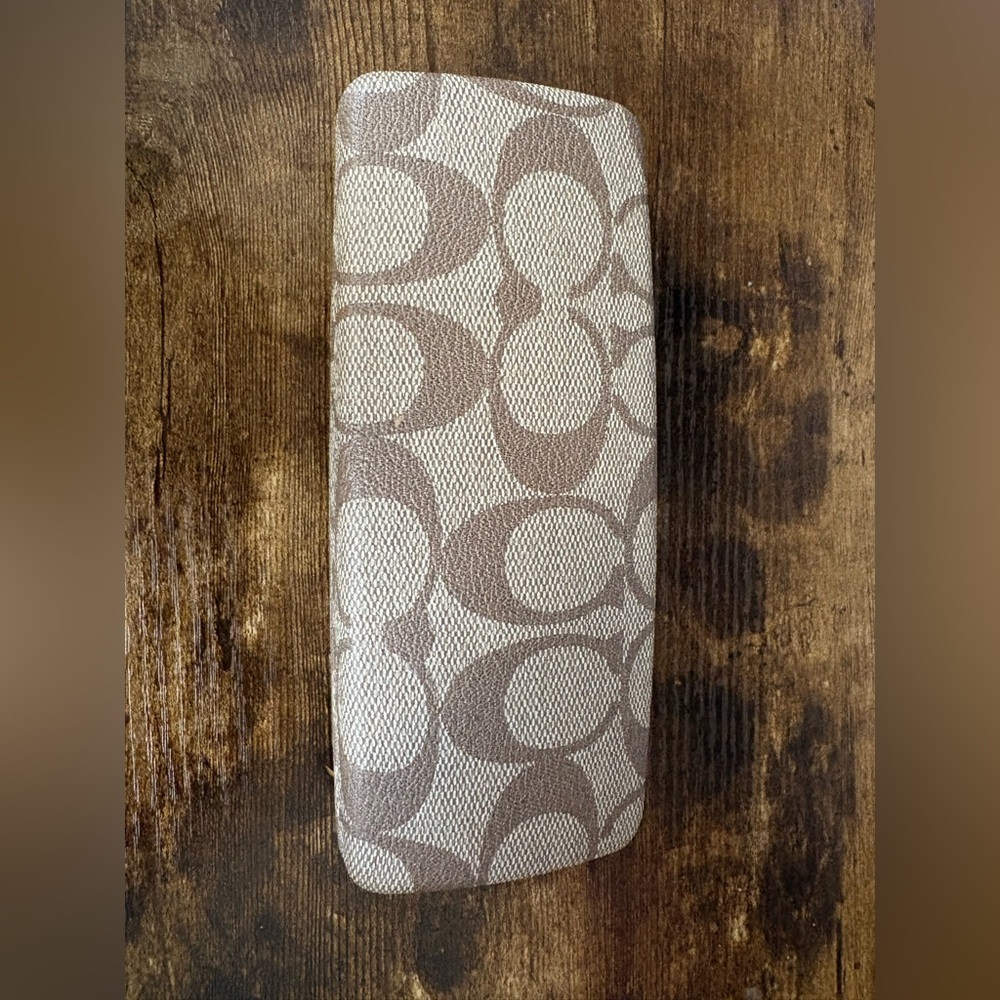 Coach // Signature Hard Shell // Glasses // Case